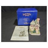 1995 David Winter Cottages Maid Marion