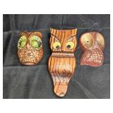 2 Vtg Owl Wall Hangings & 1 Wood Owl Pepper Shaker