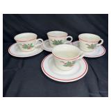 4 Anchor Hocking Holiday Wreath Cups & Saucers