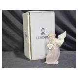 Lladró  5491 Heavenly Strings Angel with Mandolin