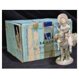 Lladró 5465 figurine "Look at Me"