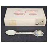 LLADRO Caprichos Spoon Flower Bouquet #1548.3