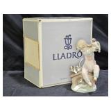 Lladró #7621 "Pick of the Litter" figurine