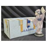 Lladró 5377 "A Touch of Class" figurine