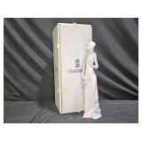 Lladró #5756 figurine, titled "Ashley"