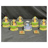 6 Disney Winnie the Pooh Snow Globe & Magnets