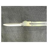 AKC F-20 D/A Spear Point OTF Automatic Knife Camo