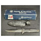 Discontibued Smith And Wesson SW-820 Police Knife