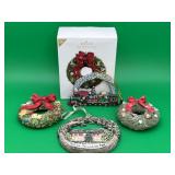 4 Wreath Christmas Ornaments