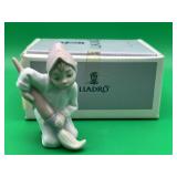 Retired Lladrï¿½ #5938 "Elf with Paintbrush"