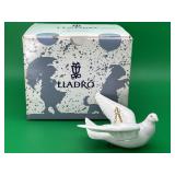 1995 Lladrï¿½ Porcelain "Landing Dove" Ornament