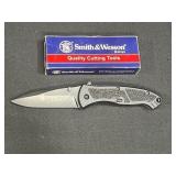 Smith and Wesson Pocket Knife SWATB