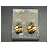 Trifari Gold-Tone Love Knot Clip-on Earrings