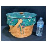 Fiull 1995 Longaberger Hostess Sewing Basket