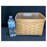 2005 Longaberger Magazine Basket