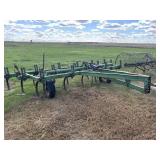 John Deere 16