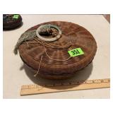 Basket Dish w/Lid