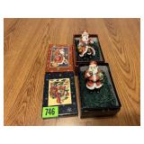 2 Lang Ornaments Santa Claus Ornaments