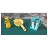 Vintage Plastic Kitchen Items-1 Osborn Mkt Miller