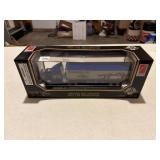 1995 Indy 500 Corvette Pace Car Transporter 1:64