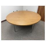 Round Hardtop & Metal Table