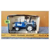 FORD 1920 Compact Tractor 1/16 Scale Die Cast
