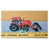 Case IH 5120 w/ Loader