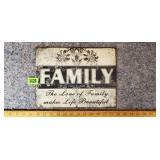 FAMILY Wall Decor