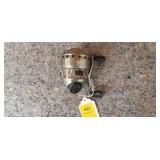 Vintage Zebco 33 Max Fishing Reel