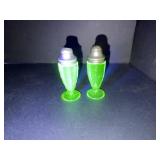 Antique Depression/Vaseline Uranium Salt & Pepper