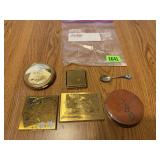 South Dakota Souveniers/Compacts