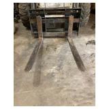Skid Steer Pallet Fork