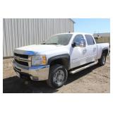 2009 Chevrolet 2500 HD Z71 4 x 4 w/Fuel Tank