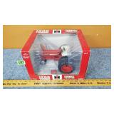 1206 Turbo IH Farmall 1/16 Die Cast Tractor