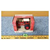 1/32 International Harvester 1466 Die Cast