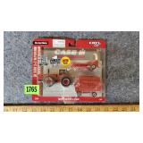 IH 3388 2+2 w/Forage Harvester & Wagon 1/64