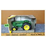 John Deere 1949 Model "AR" Tracrtor Replica
