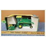 John Deere 6600 Combine Replica