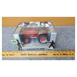 "Elvis Presley" International 300U Tractor 1/16