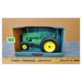 John Deere Narrow Front Model "G" Tractor 1/16?