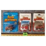 3 Case International Tractors 1/64