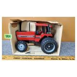 International 5488 Tractors 1/16 Scale