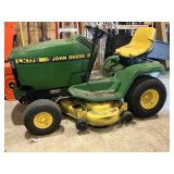 John Deere LX178 Riding Mower