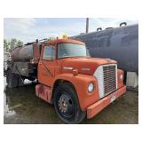International Loadstar 1700 w/ Oil Spreader Unit