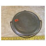Vintage Round Griddle with Handle