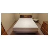 Bed w/Headboard