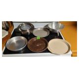 Mixing Bowls, Pie Pans, Colander