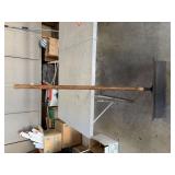 Good, Useable Snow Shovel