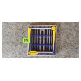 Nut Cracker - Nut Pick Set