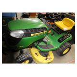 John Deere Riding Mower 